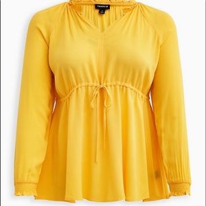 NWT Torrid yellow peasant blouse size 1 (16 US)